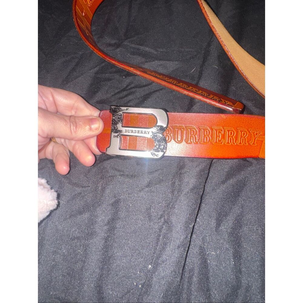 Authentic Burberry leather belt size 40/100 - Picture 9 of 12